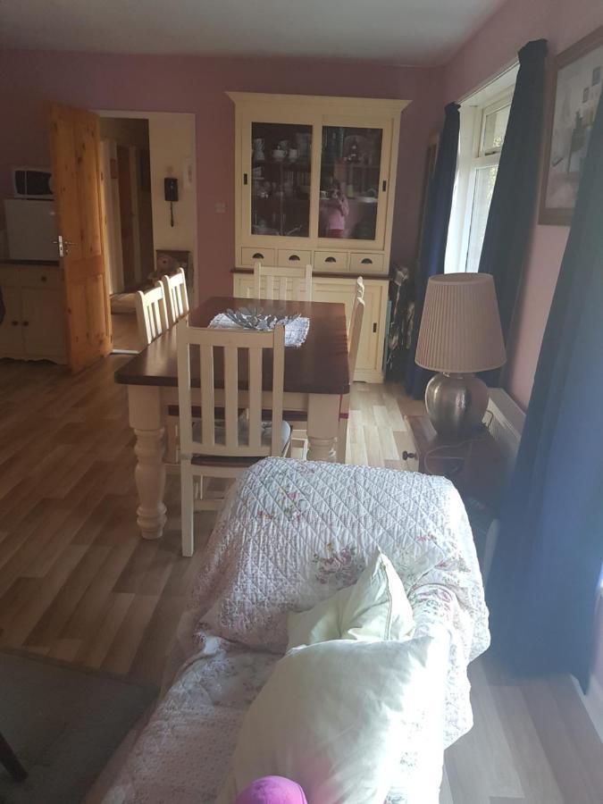 Hollybanks Apartment Moycullen ภายนอก รูปภาพ